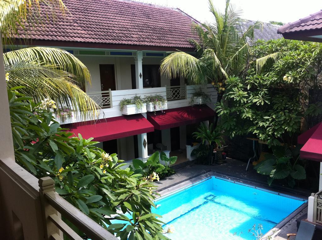 Hotel Indah Palace Джокьякарта Экстерьер фото
