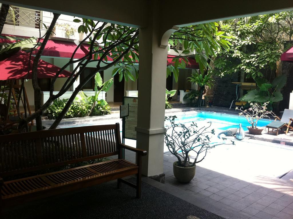 Hotel Indah Palace Джокьякарта Экстерьер фото